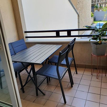 Magnifique Appartement Avec Garage Prive Et Terrasse Reims Exterior foto